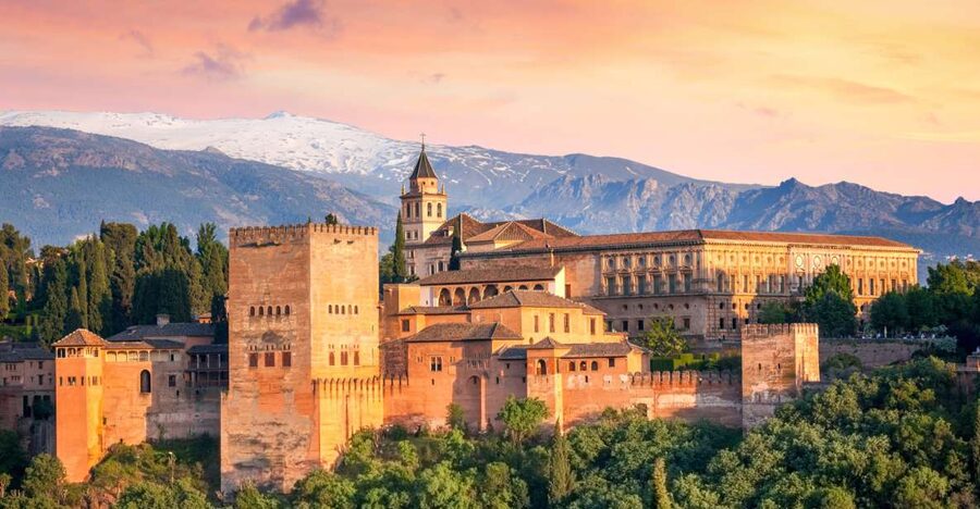 From Malaga: Alhambra Guided Tour with Entry Tickets - The guided Alhambra walk: how a 3-hour tour keeps the site readable