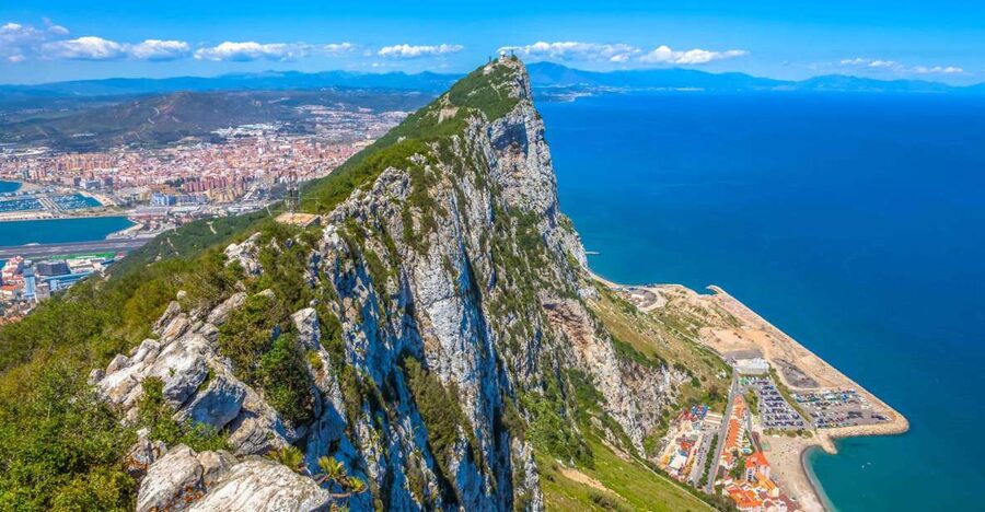 From Malaga and Costa del Sol: Gibraltar Sightseeing Tour - Guided City Circuit: port, walled streets, Europa Point, and quick photo wins