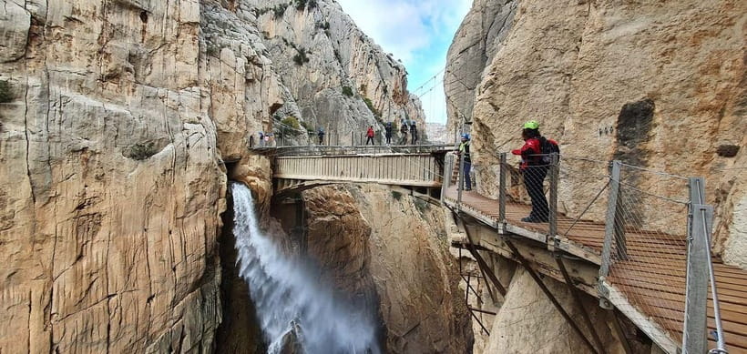 From Málaga: Caminito del Rey & Antequera: Dolmens and free time - Stop at the UNESCO dolmens: prehistoric stone chambers with a guide in your ear