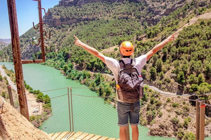 From Málaga: Caminito del Rey Day Trip & Guided Tour - Key points at a glance