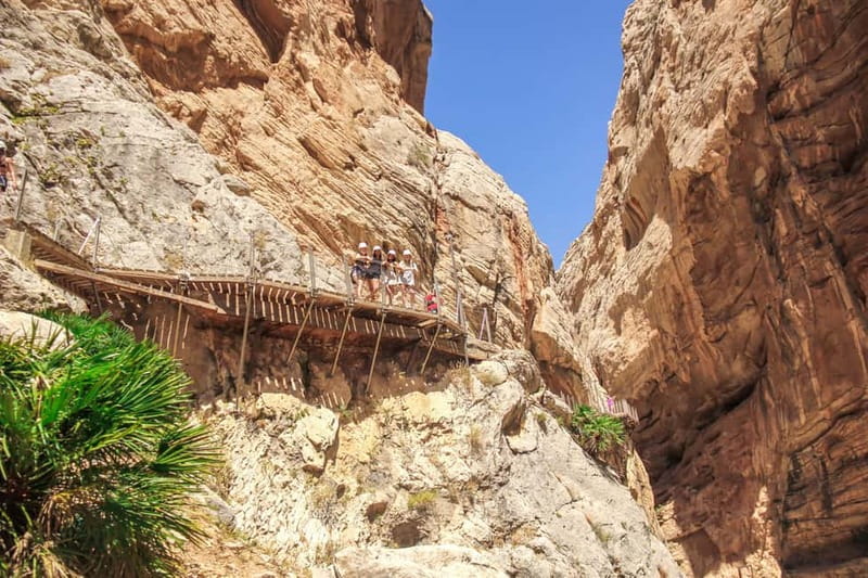 From Málaga: Caminito del Rey Day Trip & Guided Tour - How this Caminito del Rey tour stands out from a DIY day