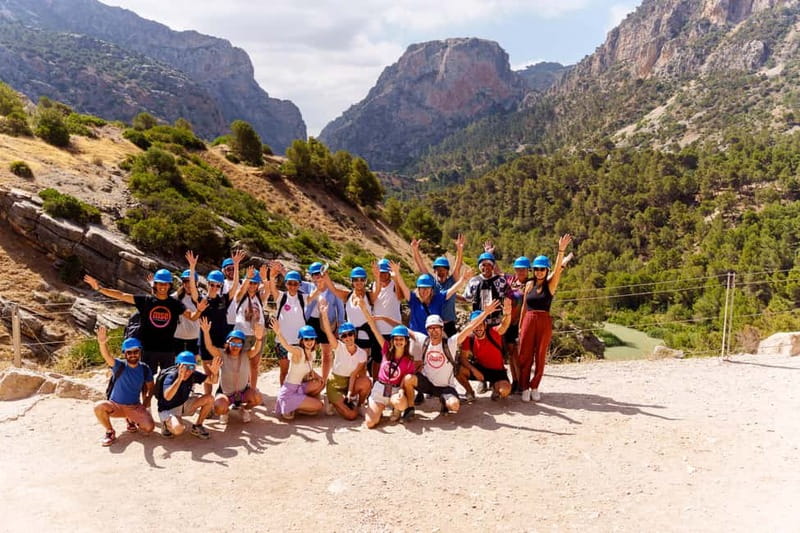 From Málaga: Caminito del Rey Day Trip & Guided Tour - Timing, stops, and the return to Málaga