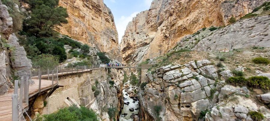 From Málaga: Caminito del Rey Guided Day Trip - Caminito del Rey from Málaga: what the experience really feels like