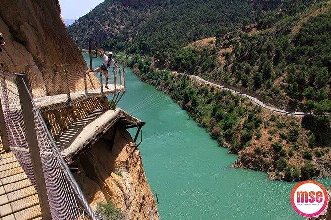 From Malaga Caminito del Rey Guided Tour with transportation - El Chorro Break Time: Food Without the Ceremony