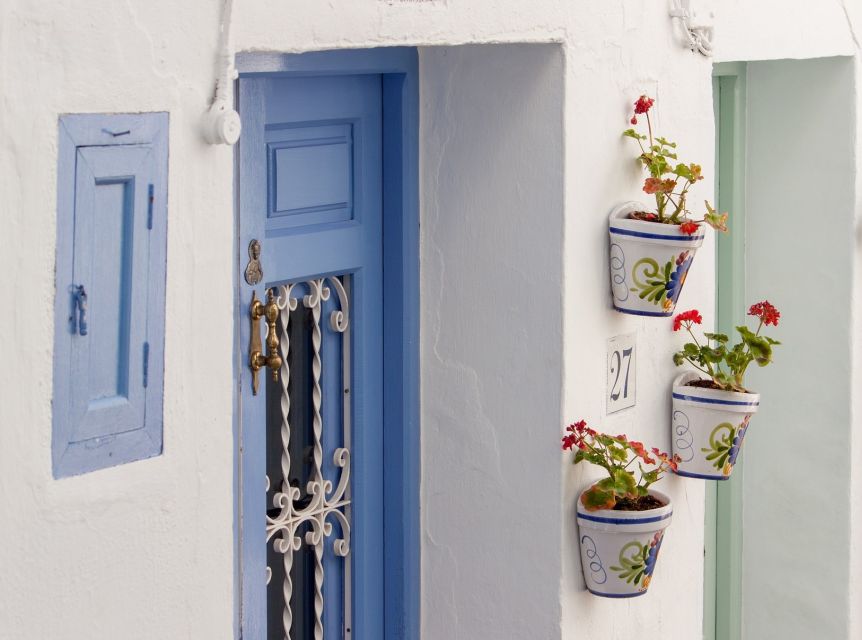 From Málaga /Costa del Sol: Trip to Nerja & Frigiliana - Guide Style and Language: Getting Value From the Commentary