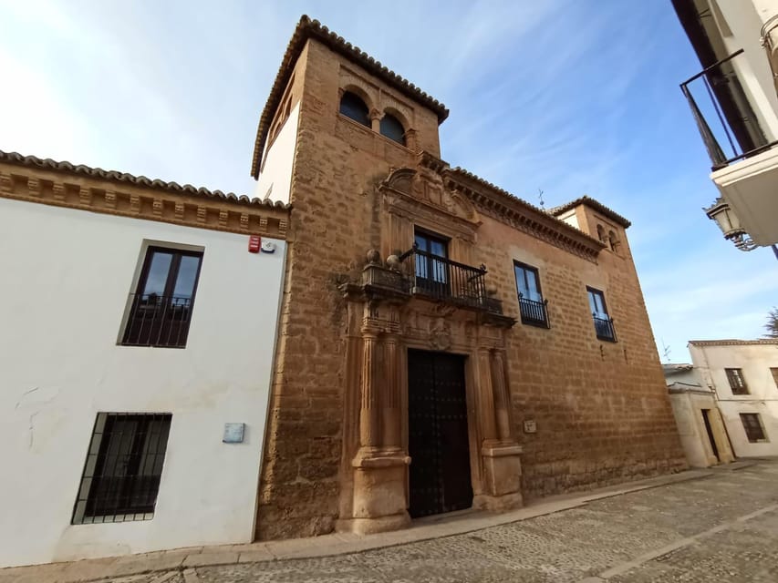 From Malaga: private tour Ronda and Setenil de las Bodegas - Ronda on foot: Alameda del Tajo, Puente Nuevo, and the old town story