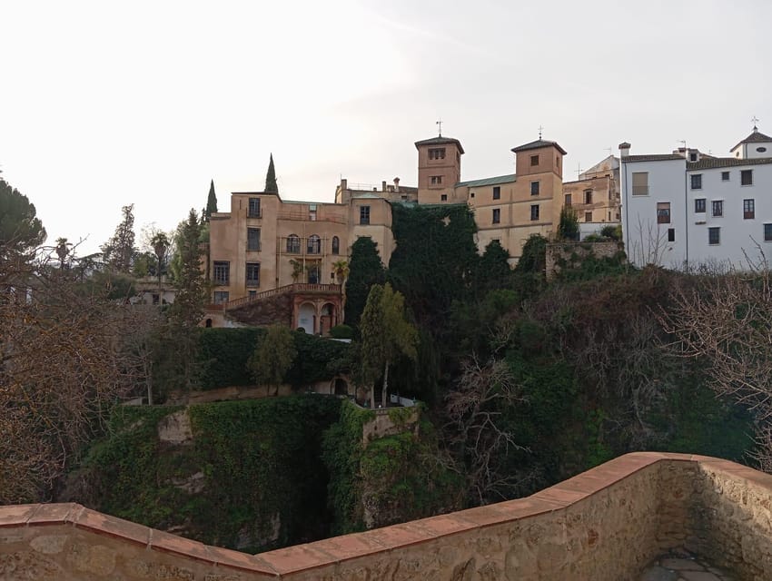 From Malaga: private tour Ronda and Setenil de las Bodegas - Free time in both towns: how to use it well