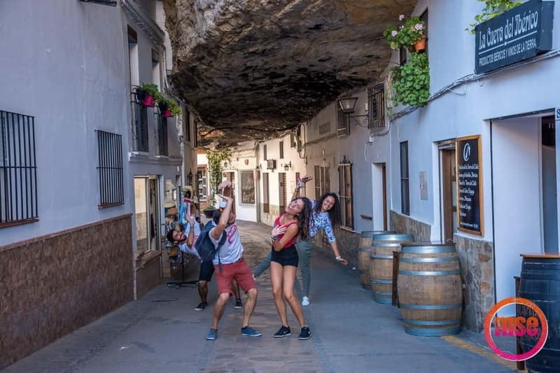 From Malaga: Ronda & Setenil de las Bodegas Guided Day Trip - Setenil de las Bodegas: The Rock Streets That Make You Stop for Photos