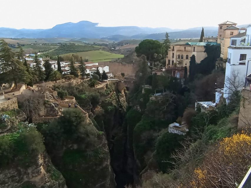 From Málaga: Ronda+Setenil de las Bodegas with Little Train - Ronda’s free time: how to avoid the common tight-schedule trap