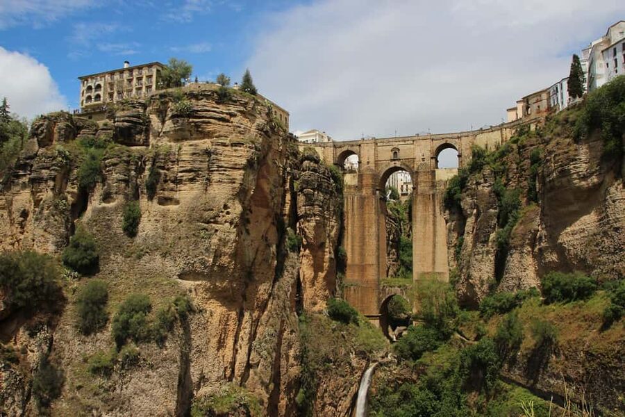 From Malaga: Ronda y Setenil de la Bodegas Day Trip by coach - How to use your long Ronda break without getting rushed