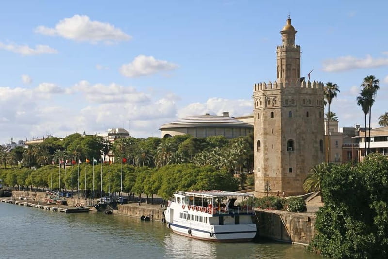 From Malaga: Seville Day Trip with Real Alcázar Tickets - Key things you’ll notice on this Seville day trip