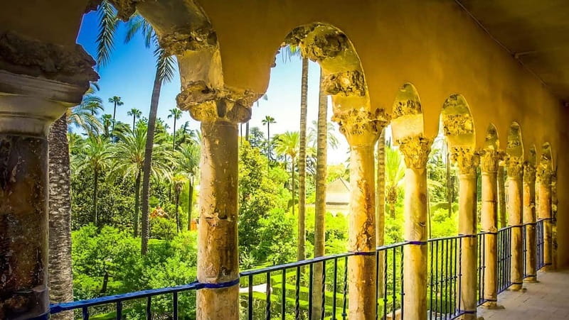 From Malaga: Seville Day Trip with Real Alcázar Tickets - Plaza de España stop: why it deserves your photo time