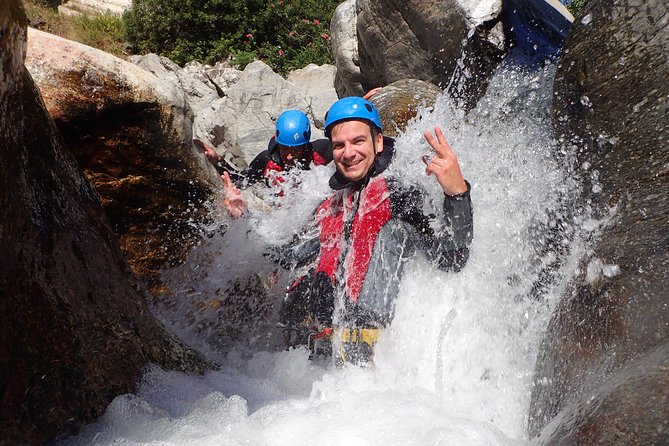 From Marbella: Canyoning Tour in Guadalmina Canyon - The 3-hour flow at Rio Guadalmina: swims, slides, optional jumps, and rappels