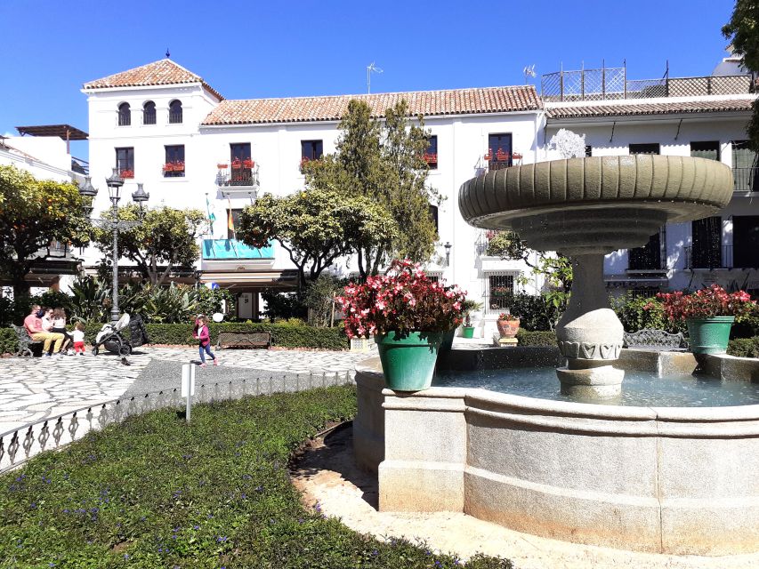 From Marbella: Guided Private Trip to Gibraltar and Estepona - Estepona’s street art stops: graffiti paintings, poems, and photo-friendly corners