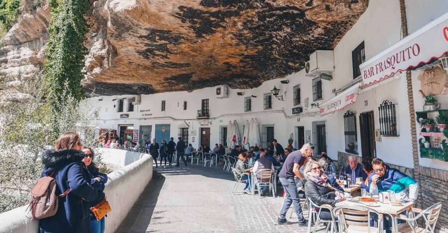 From Seville: Ronda and Setenil de Las Bodegas Private Tour - Puente Nuevo and El Tajo, Ronda’s gorge drama in real life