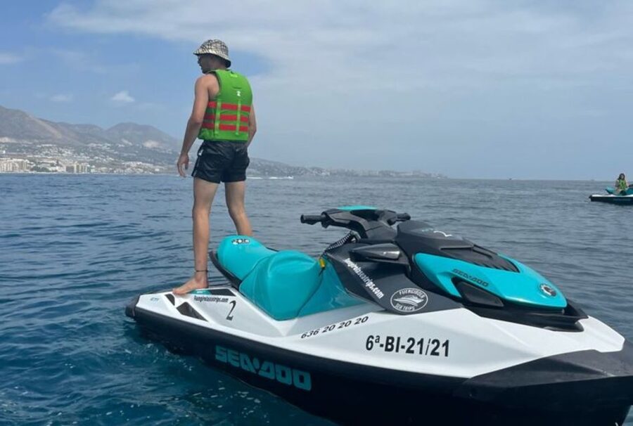 Fuengirola: Best Jet Ski Rental - What to watch for: safety distance, lockers, and photos