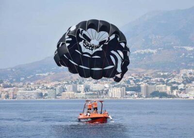 Fuengirola: Deluxe Parasailing Flight from Fuengirola Port