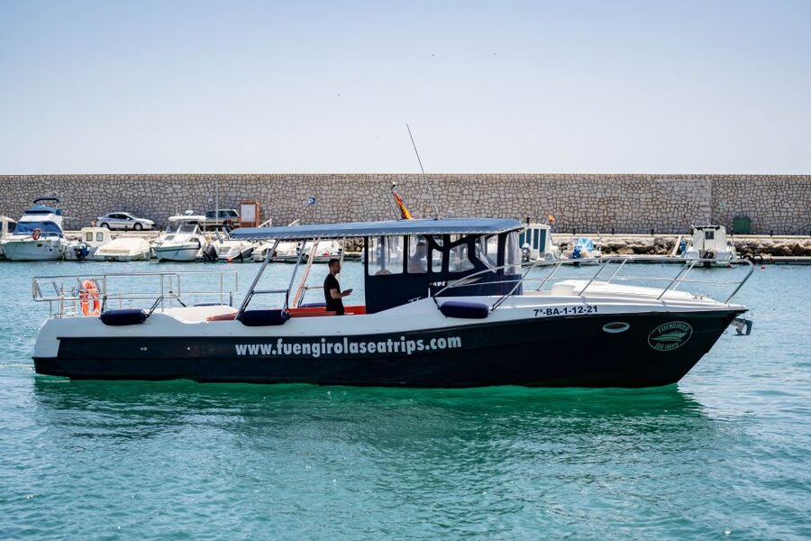 Fuengirola: Luxury Private Boat Rental With Skipper - Should you book this Fuengirola luxury private boat rental?
