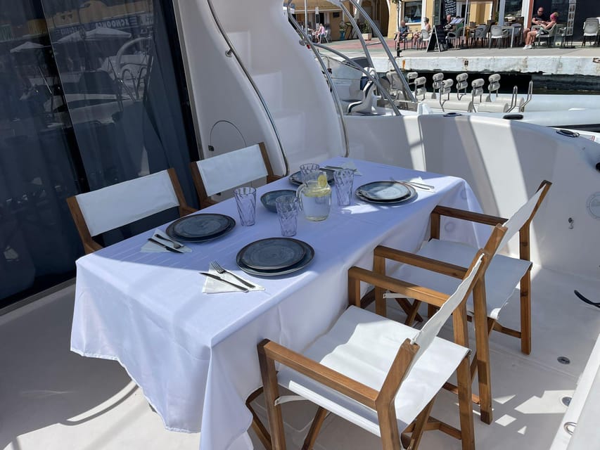 Fuengirola: Sunset Boat Tour - Cocktail Dinner & Champagne - Price and Value: Is $113 for 2.5 Hours Reasonable?