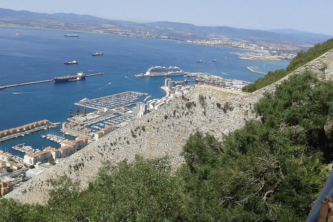 Gibraltar Inside Out Extended Tour 2.30hrs - Stop 3: The 100 Ton Gun at Napier of Magdala Battery
