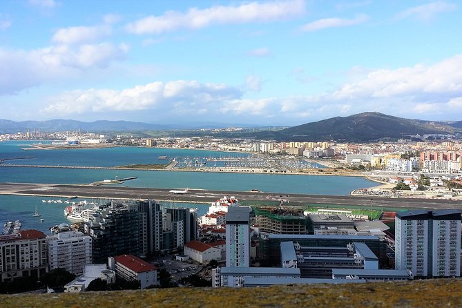 Gibraltar private tour from Marbella or Malaga - Great Siege Tunnels: Defenses, British Colony History, and How the Rock Won