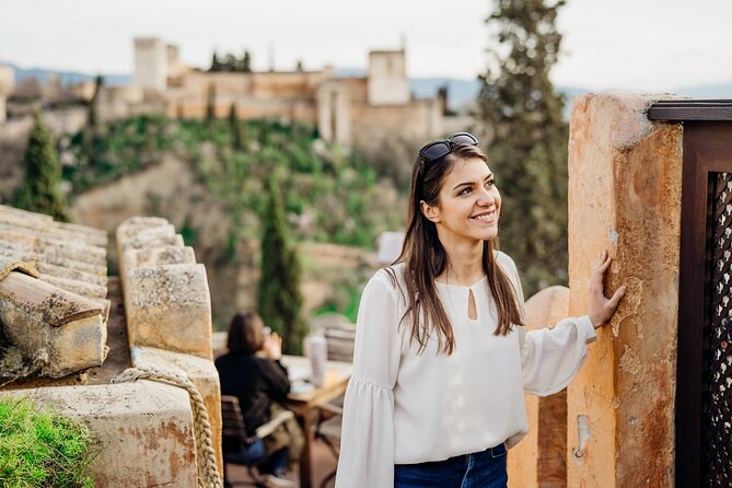 Granada Full Day Tour From Malaga - Charles V’s Palace and the Alhambra complex: the architecture you can spot fast
