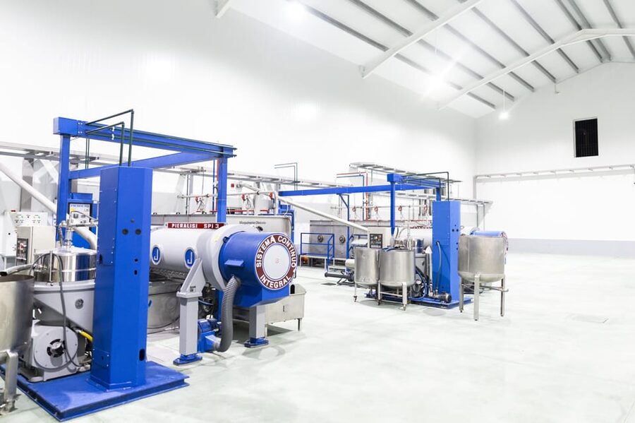 Guided tour and oil tasting at the Aceites Molisur factory - How Check-In Works at the Aceites Molisur Shop