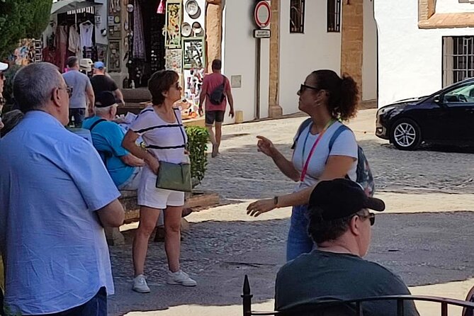 Guided tour of Ronda with an official guide - Where the tour starts, how it ends, and what 2 hours feels like