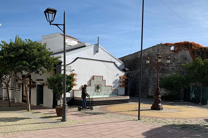 Guided tour of the Old Town Estepona - Ruta de Murales Artísticos: street art you can actually connect to