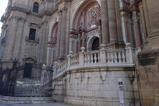 Guided visit to the Cathedral of Malaga and its surroundings - La Manquita and the Cathedral of Malaga, the story you actually want