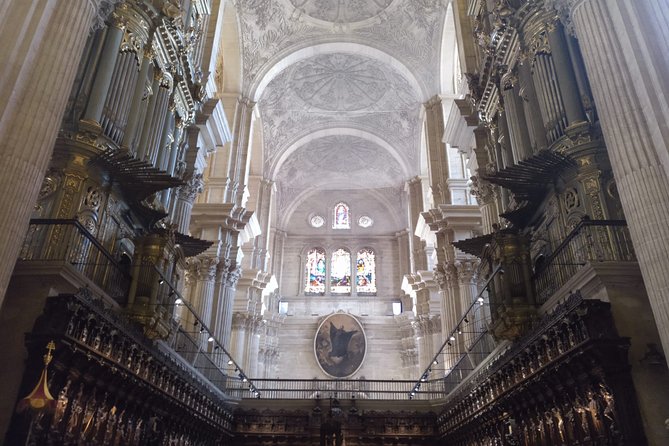 Guided visit to the Cathedral of Malaga and its surroundings - Stop 4: Plaza del Obispo and the Episcopal Palace setting