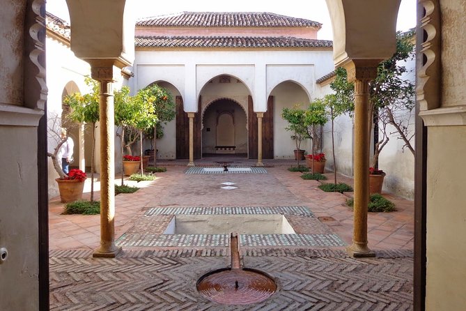 Guided visit to the Roman Theater and Alcazaba in Malaga - Meeting at Plaza de la Aduana and what your 2-hour timeline feels like