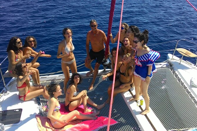 Half-Day Luxury Catamaran Sailing Cruise in Granada - Getting onboard: champagne welcome and a real safety briefing