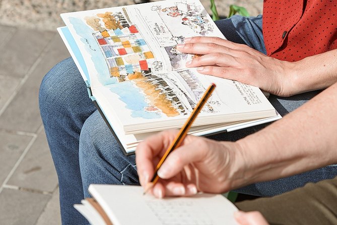 I DRAW Malaga: Art and Drawing Lesson - by OhmyGoodGuide! - Alicia’s Step-by-Step Urban Sketching and Perspective Tricks