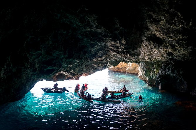 Kayak & Snorkel Tour in Cerro Gordo Natural Park, La Herradura - Why Cerro Gordo feels different from the shore