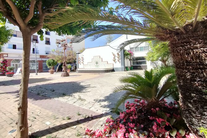 Magic Blocks in Estepona: Quest Experience - Where You Meet: Plaza de las Flores (Estepona Center)