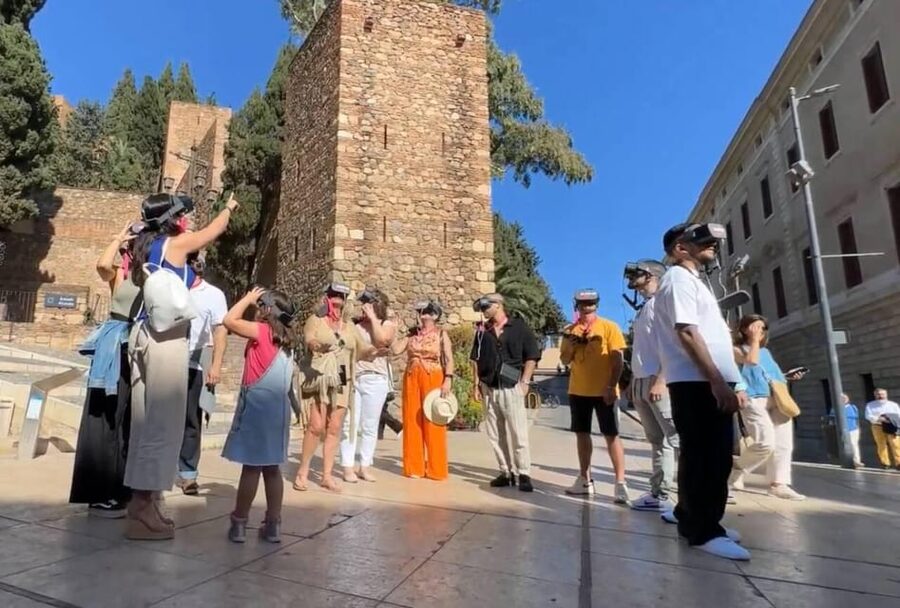 Malaga: Alcazaba, Picasso and more, walking tour with 5 VR experiences ! - Roman Theater to Alcazaba Gate: where the VR fits like it was always meant to