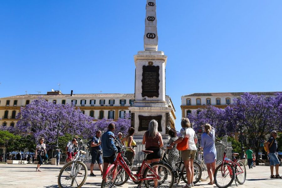 Malaga Bike Tour - Old Town, Marina & Beach - Why a 3-Hour Malaga Bike Tour Works So Well