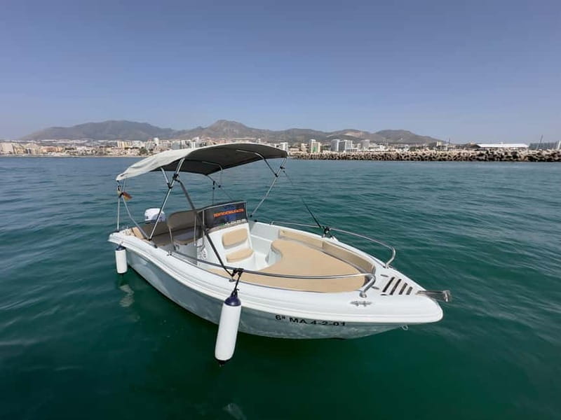 Malaga: Boat rentals without a license - How License-Free Boat Rentals Work in Malaga