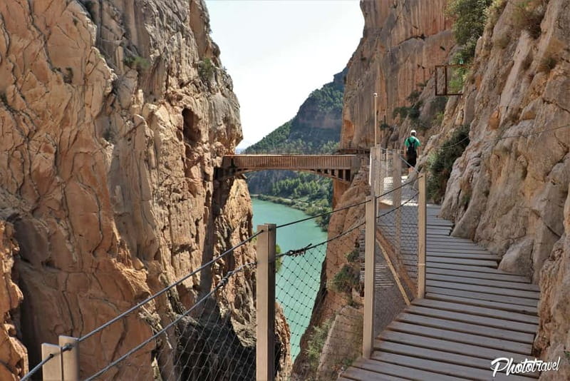 Málaga: Caminito del Rey and Álora Village Tour with Tapas - Return to Málaga: end back at the start, easy to plan around
