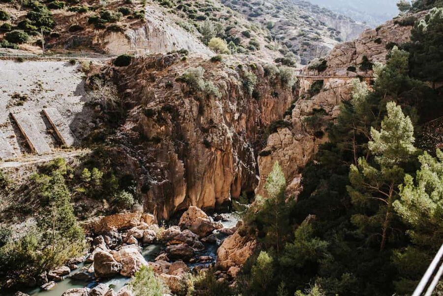 Málaga: Caminito del Rey and El Chorro Climbing Trip - Reaching the Top, Then Learning the Descent