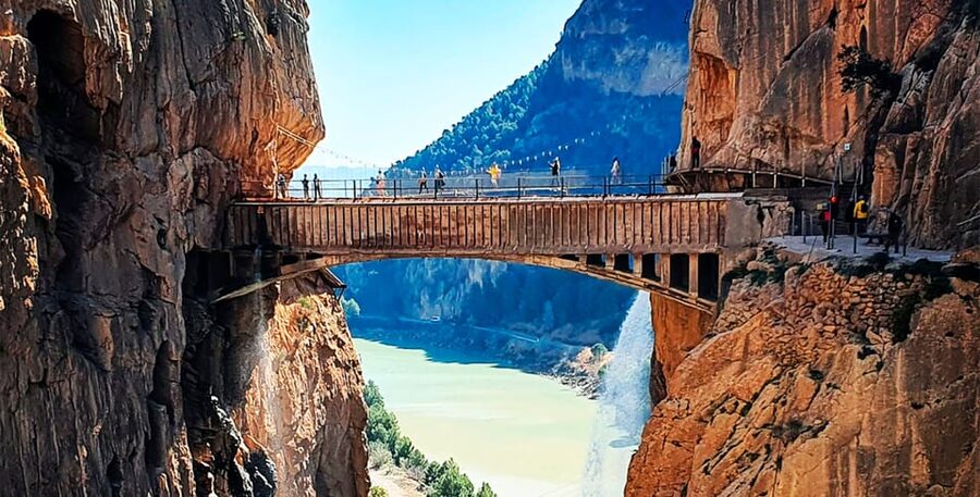 Málaga: Caminito del Rey Guided Tour with Transportation - Why the Caminito del Rey feels like more than a walkway