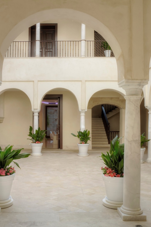 Málaga: Carmen Thyssen Museum Ticket - Permanent vs temporary exhibitions, and how to choose wisely