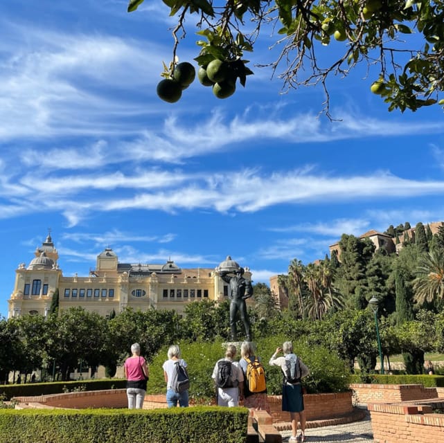 Malaga: Castle Hill and Fisherman Village E-Bike Tour - Down to the sea via Pedregalejo, Málaga’s working fishing village