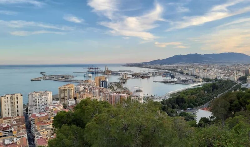 Malaga: Castle Hill and Fisherman Village E-Bike Tour - Getting your adjustable E-bike and riding with confidence