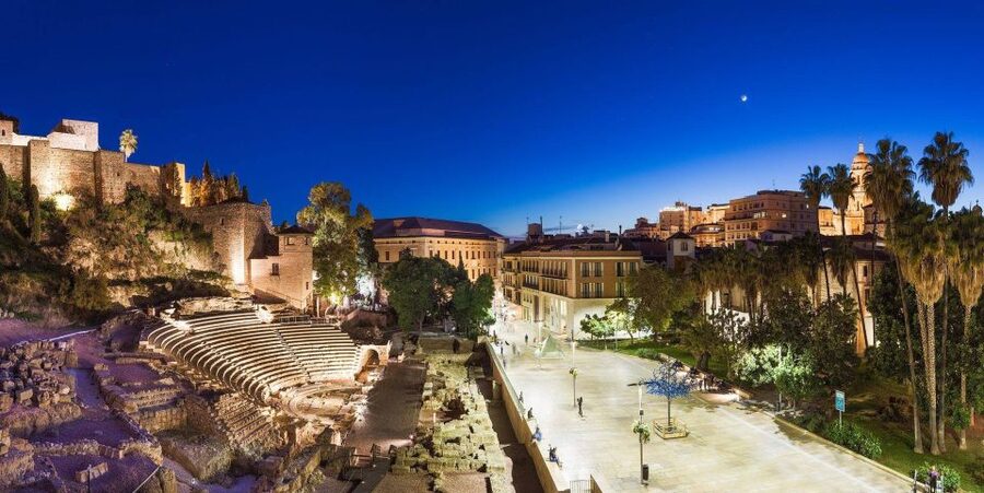 Málaga: Cathedral, Alcazaba, Roman Theater Walking Tour - Getting oriented at Plaza de la Marina before you climb