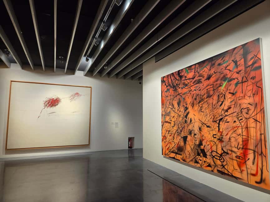 Malaga: Centre Pompidou Malaga Ticket and City Audio Guide - Using the city audio guide for 95 points around Malaga