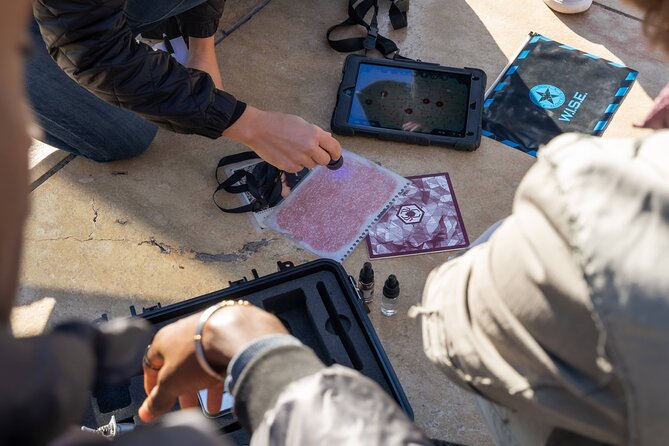 Malaga city game: Operation Mindfall - Augmented reality in the real streets: fun, but be ready