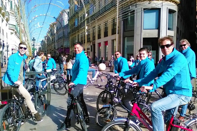 Malaga Electric Bikes Guided Tour - Port Finale: Lighthouse, Muelle Uno, and Palmeral Gardens