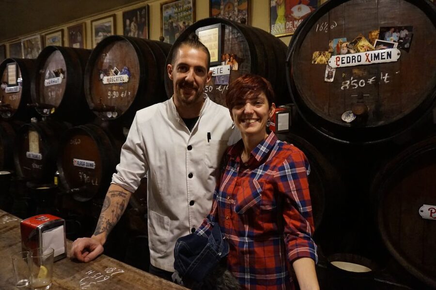 Malaga: Flamenco, Tapas, and Wine Tour - Stop 2: A “Malagueños” Table With Wine and Tapas
